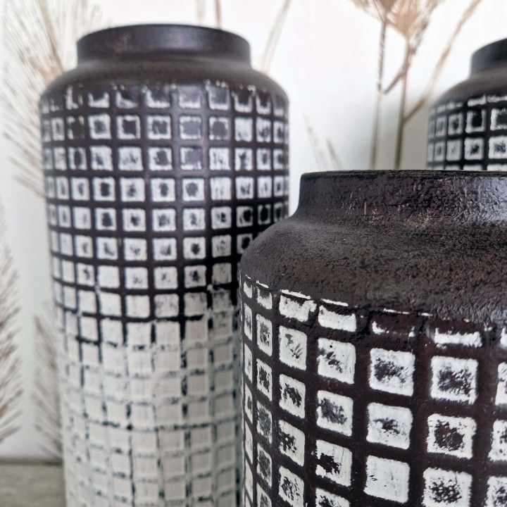 Vase carré rustique décoratif Vase carré rustique décoratif