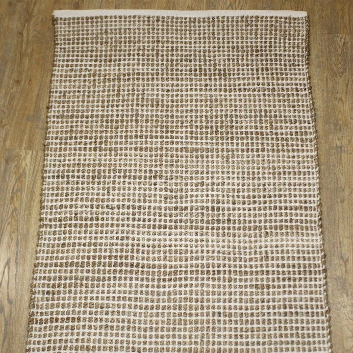 Alfombra de yute con palomitas de maíz Alfombra de yute con palomitas de maíz
