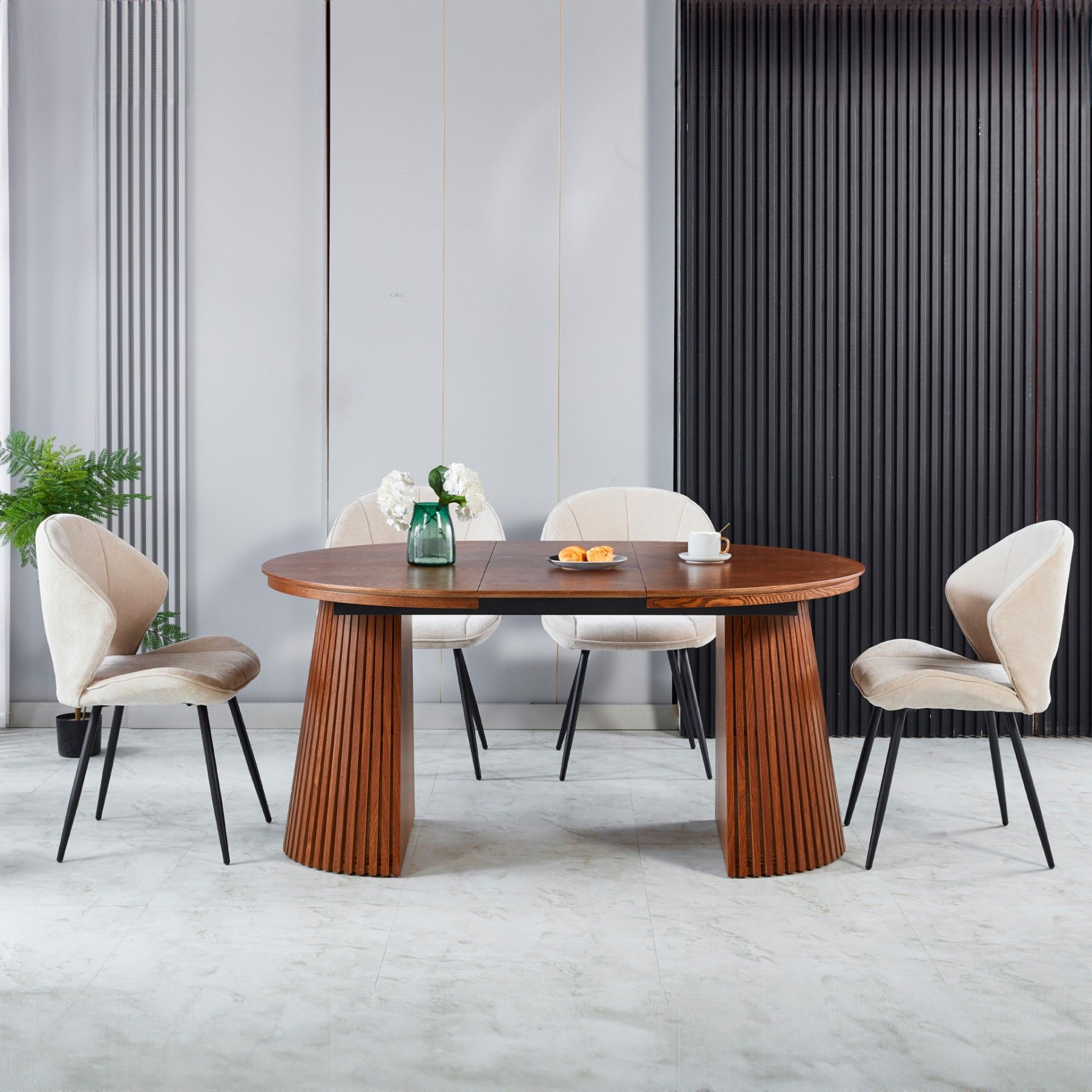 Mesa Oval Extensível Mura