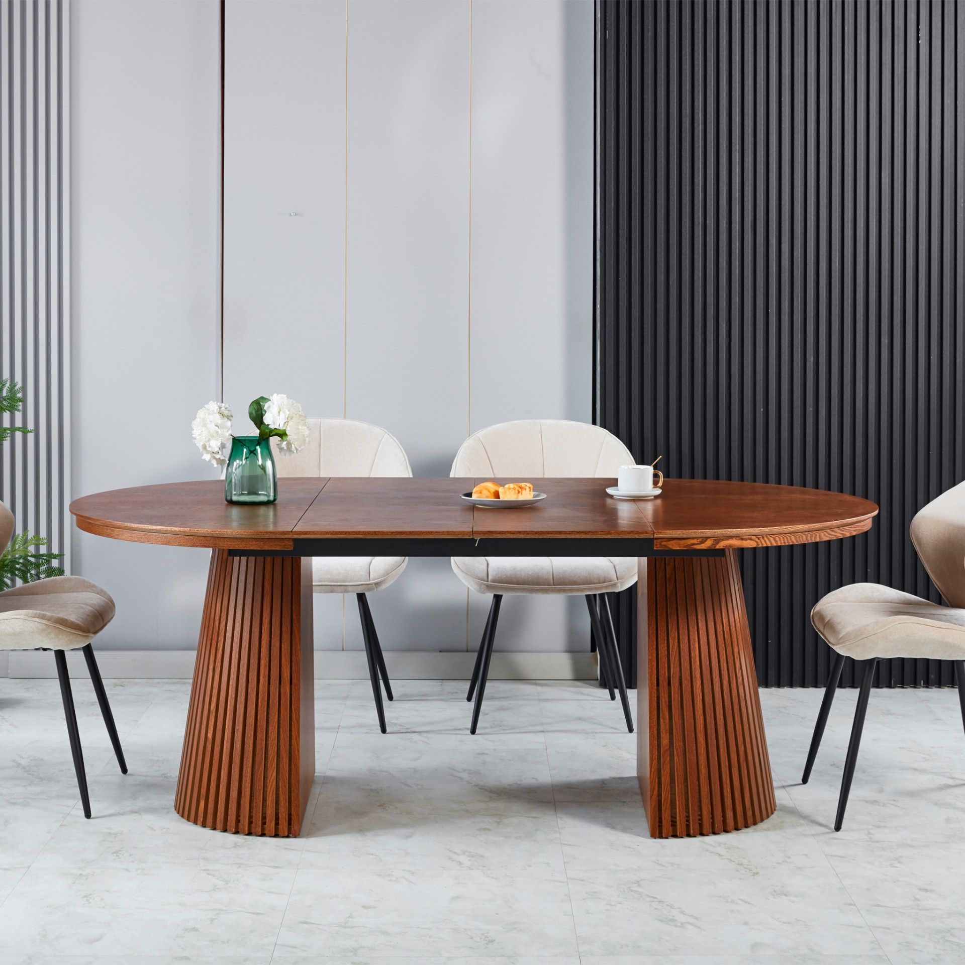 Mesa Oval Extensível Mura