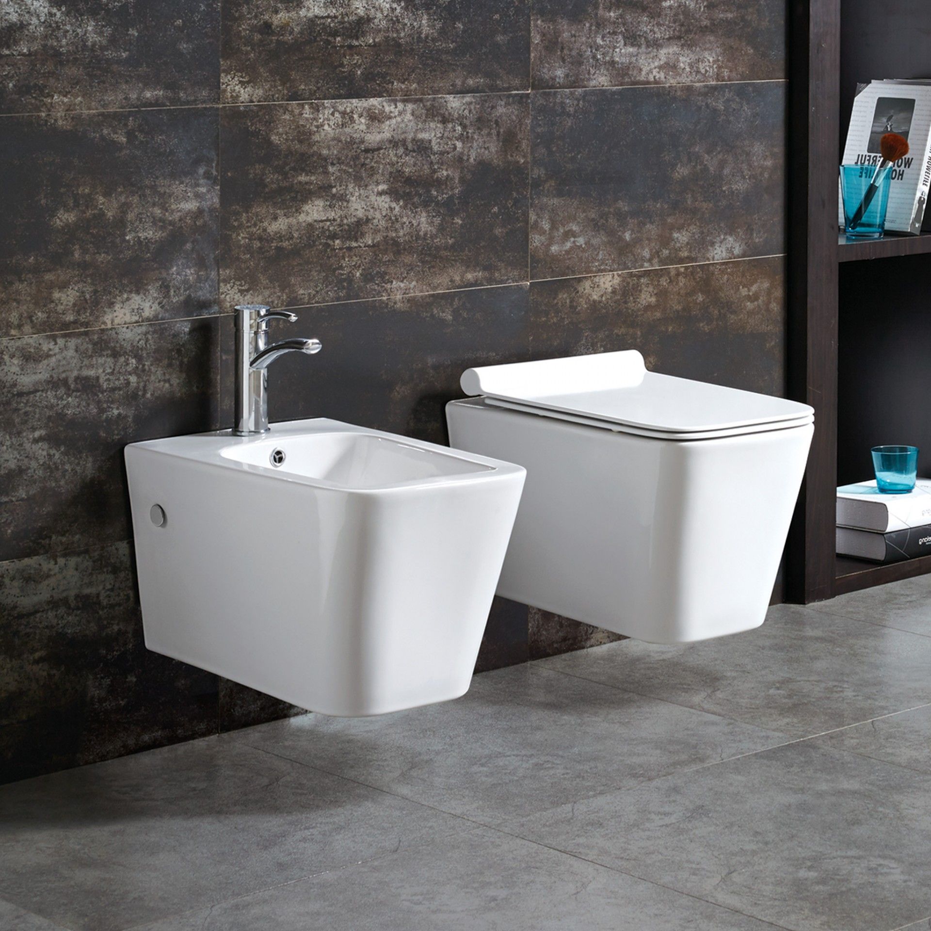 Sanita Suspensa Monza com Tampo Soft Close